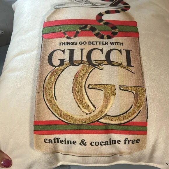 Decorative Pillows SET of 3. NON Branded New Out Of Package. - Picture 6 of 11